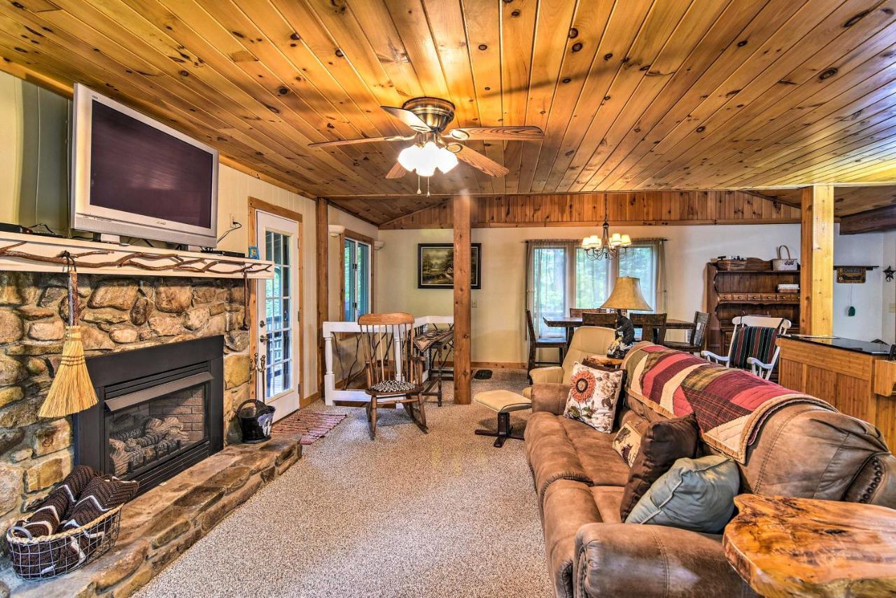 Robbinsville Cabin With Deck 3 Mi To Fontana Lake! Exteriör bild